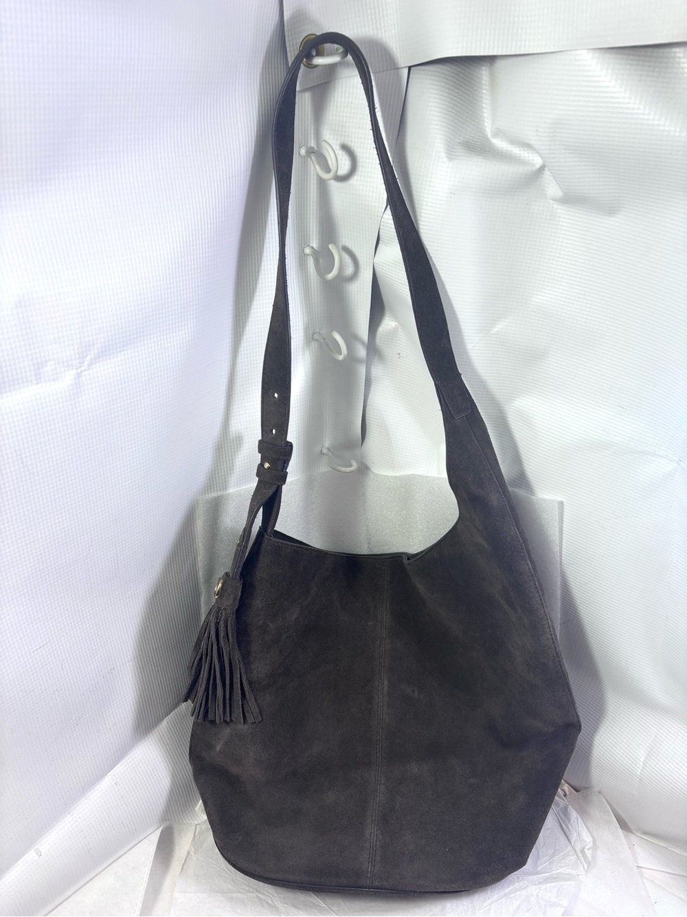 Sam Edelman Women’s LG Leather Bucket Bag. Dark Brown. - Picture 5 of 10